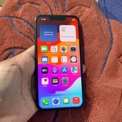 iPhone 13 à vendre  - 128gb
