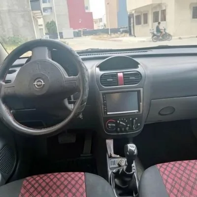 Opel Corsa 2005 à vendre
