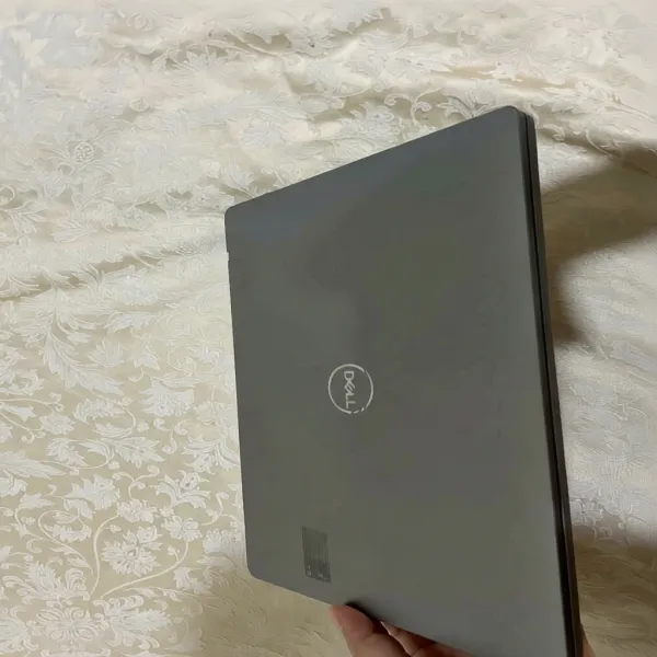 Dell latitude 7400 8e gen , 8 Go RAM / 256 gb